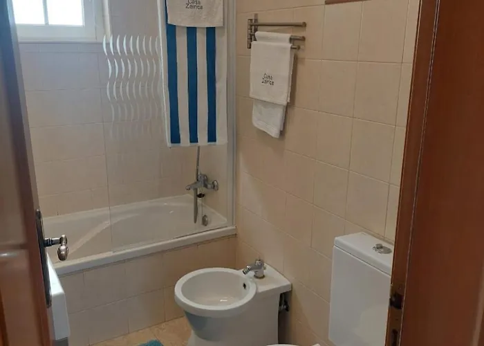 Casa Zairica Назаре
